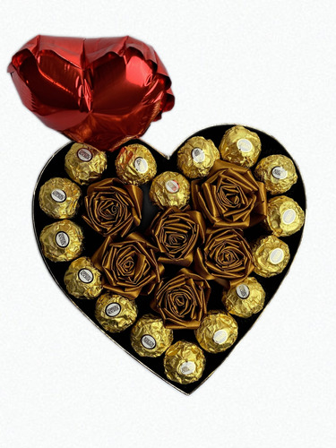 Caja De Corazón Con Ferrero Rocher Y Rosas Hechas A Mano