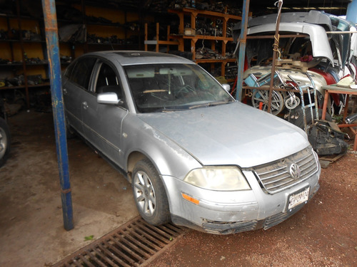 Base De Computadora Vw Passat 1.8 2002-2005 0riginal (Usado)