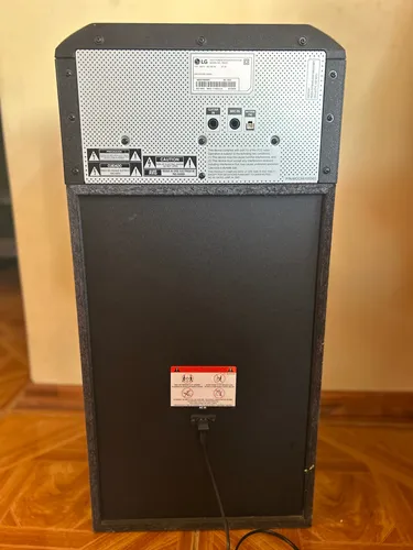 LG Xboom Rnc5 500w (Usado)