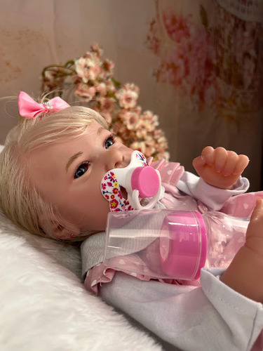 Boneca Reborn Menina Corpo De Pano Muito Macio Com Enxoval