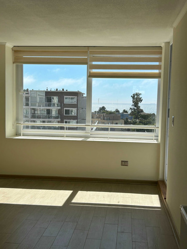 Terraza Grande Cerrada Amplio Living Vista (84761)