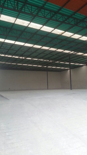 (#1147) Galpón De 450m2 - Turumo (cerca De La Urbina)