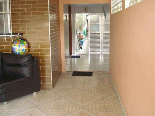 Imagem 5 de 25 de Casa Bem Próximo A Avenida Antônio Emerich E Do Hipermercado Extra E Do Bradesco E Também De Escolas Como Escola Particular Mundial E Escola Municipal Constante - Hm1032