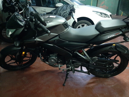 Imagen 14 de 25 de Bajaj Rouser Ns 160