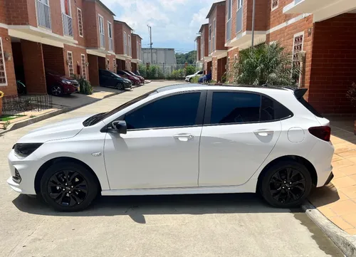 Chevrolet Onix 1.0T Rs Mt
