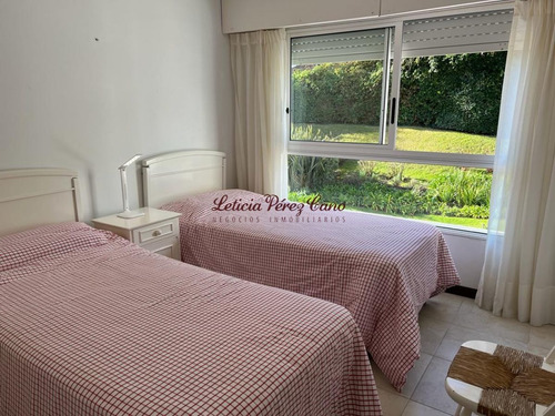 Imagen 14 de 18 de Apartamento De 2 Dormitorios En Playa Brava