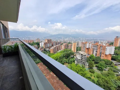 Apartamento En Venta En Envigado Barrio Loma De Los Mesa