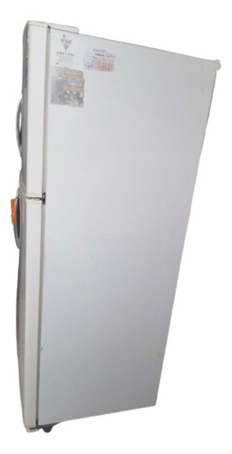 Refrigeradora LG - 2 Refrigeradora LG Con 2 Puertas Y Llave (Reacondicionado)