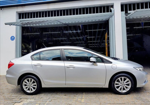Imagem 9 de 14 de Honda Civic Honda Civic 1.8 Lxs 16v Flex Automático 2013