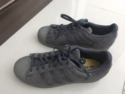 Zapatillas Adidas Superstar Gris Gamuza MercadoLibre