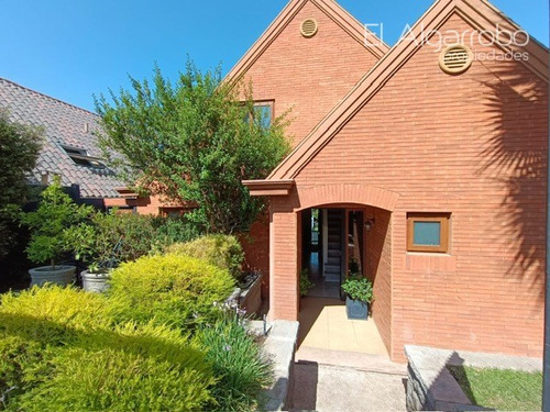 Impecable Casa En Venta Camino La Cumbre Lo Barnechea