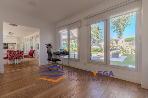 Casa En Venta En Country San Diego Moreno
