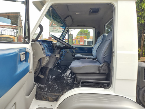 Vw 17180 Worker 2008/09 No Chassis Trianguloveiculos