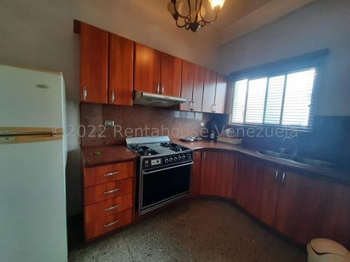 Imagen 5 de 12 de Apartamento En Venta En Av. Bolívar De San Juan De Los Morros. 23-7366