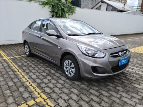 Hyundai Accent Accent Rb Sdn 1.4 6m/t Gl Av