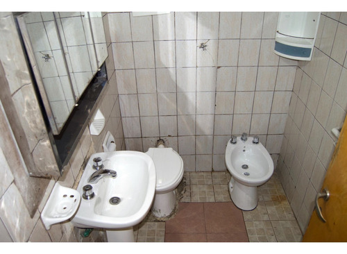 Venta Casa Multi-vivienda (2 Casas De 2 Dorm. + Comercio) Apta Credito