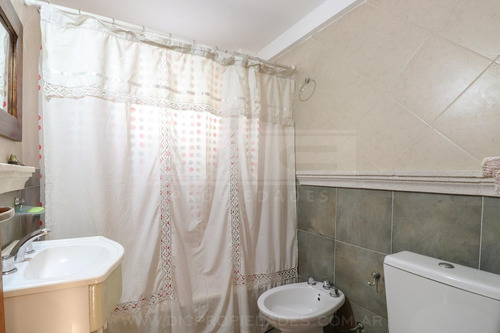 Imagen 13 de 20 de Duplex 4 Ambientes Venta - Florida Oeste