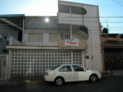 Renta De Departamento En Planta Baja Atrás De Plaza Dorada