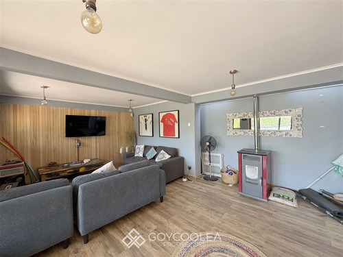 Casa En Venta De 3 Dorm. En Lo Barnechea