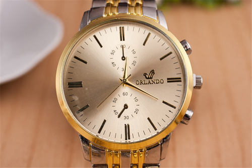 Imagem 1 de 5 de Relógio Masculino Luxo - Dourado - Orlando