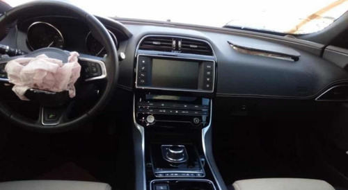Imagem 2 de 10 de Jaguar F-pace 2.0 Prestige 5p Diesel