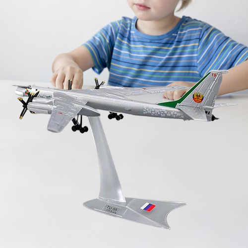 Modelo De Avión Bombardero De Tu-95 A Escala 1:200 Rusia