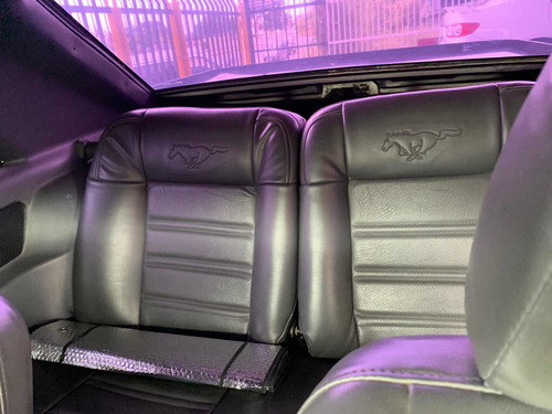 Imagen 4 de 9 de Ford Mustang 8 Cilindros Gt Impecable