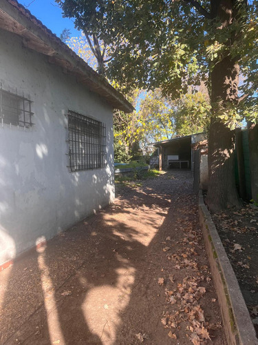 Quinta En Venta, 2 Dormitorios, La Reja, 1500 Metros De Terreno Con Pileta