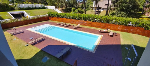 2 Amb 4 Personas Cochera Piscina Climatizada Cubierta Y Piscina Exterior Punta Del Este Lindísimo!