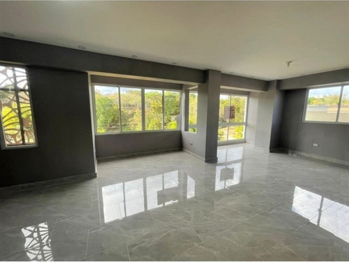 Imagen 8 de 12 de Apartamento Nuevo Y Lujoso, Frente Al Mirador. Jardines Del Sur.