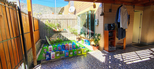 Casa Con Amplio Patio En Casas Viejas