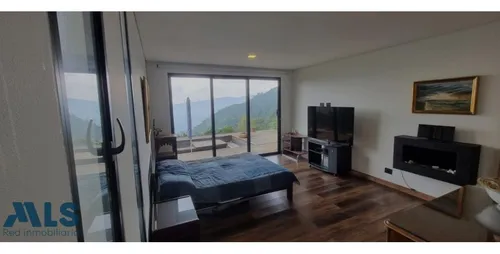 Gran Vista Y Casa De Un Solo Nivel(mls#245735)
