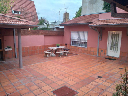 Imagen 28 de 30 de Casa - Hurlingham - Venta - Oportunidad - 4 Amb - 4 Ambientes