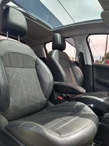 Imagen 10 de 11 de Peugeot 208 2014 1.6 Feline Pack Cuir