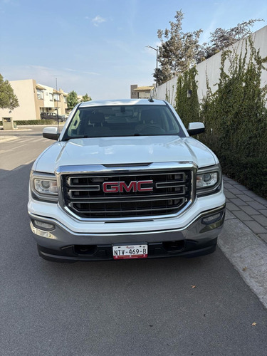 GMC Sierra 5.4 Cabina Regular Sle 4x4 At