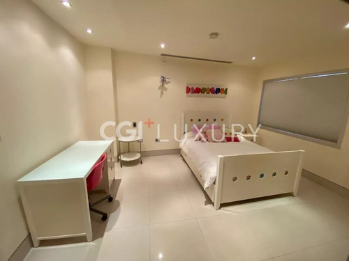 Cgi+ Luxury Lecheria Ofrece En Venta Casa En Las Villas.