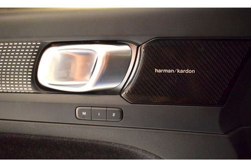 Volvo XC40 1.5 T5 RECHARGE R-DESIGN GEARTRONIC