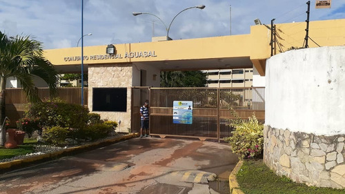Imagen 11 de 14 de Apartamento Agua Sal Higuerote Bajo De Precio Century 21 Plaza Francia 04125033903 Nu
