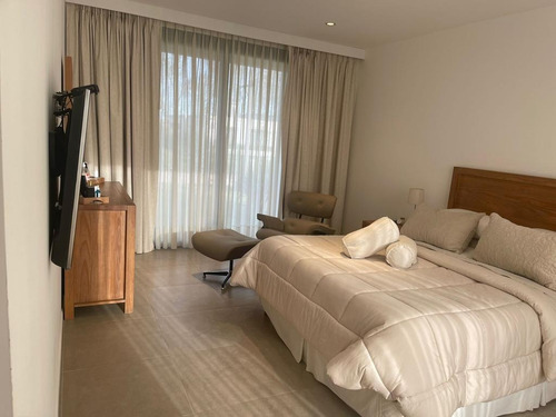 Imagen 9 de 14 de Venta Casa En La Tahona, 3 Dor, Serv. Completo, Cocheras