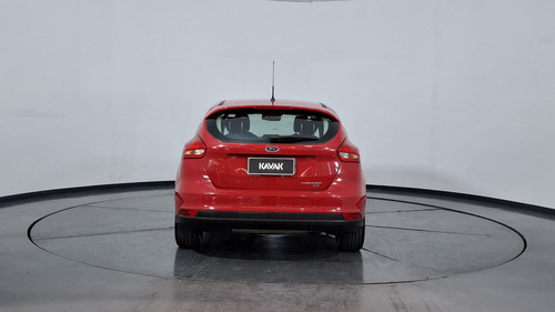 Ford Focus III 2.0 TITANIUM POWERSHIFT