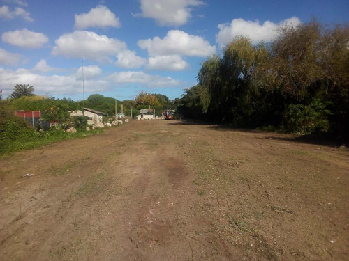Vende O Permuto Terreno En Lezica De Gran Metraje , Líquido