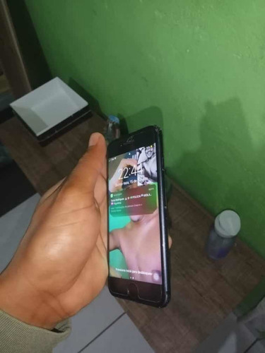 iPhone 7