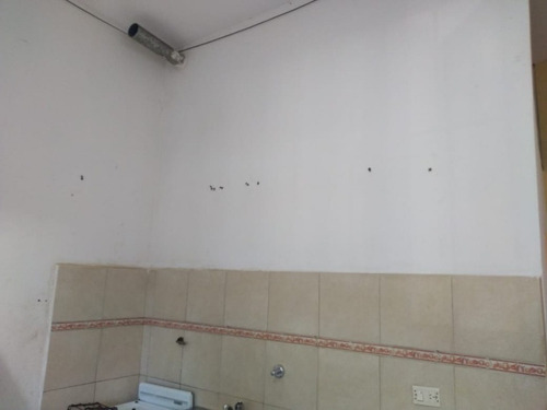 Imagen 6 de 14 de Departamento En Venta En Castelar Norte