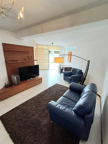Yz Apartamento En Alquiler Urb. El Bosque
