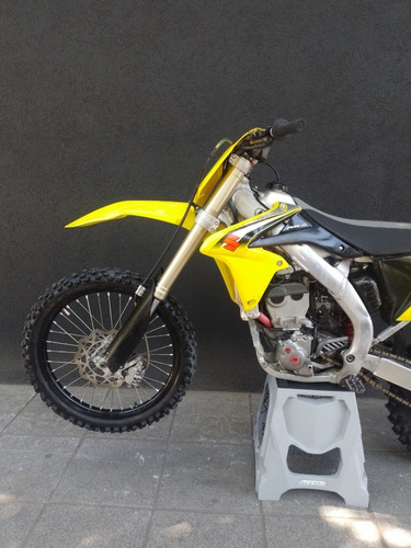 Imagen 2 de 25 de Suzuki Rmz 250 Modelo 2016 Con 140hs