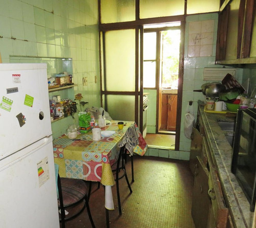 Imagen 6 de 7 de Venta Apartamento Tres Dormitorios Dos Baños Zona Centro.