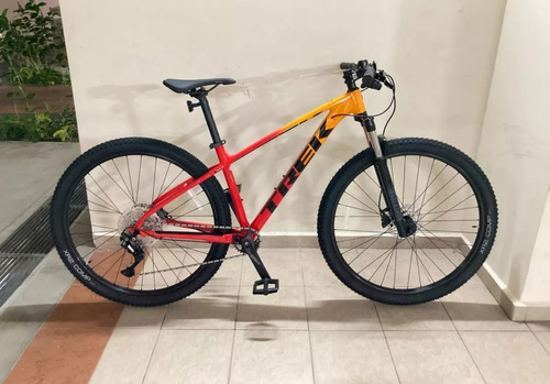 Trek Marlin 7 Mountain Bike