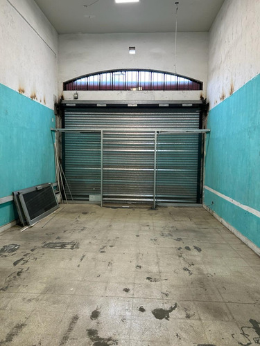 Excelente Local Comercial San Pablo Con Montacarga