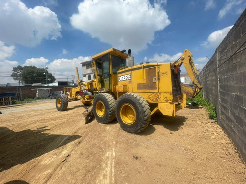Imagen 7 de 12 de Motoconformadora Deere 770ch Año 2006
