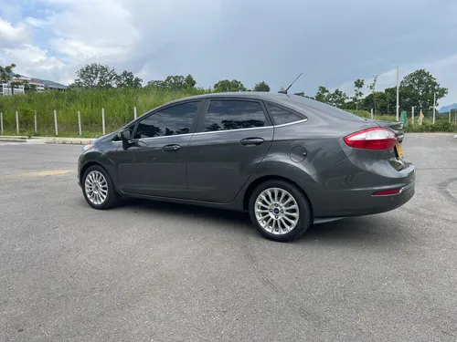 Ford Fiesta 1.6 Hatchback Titanium